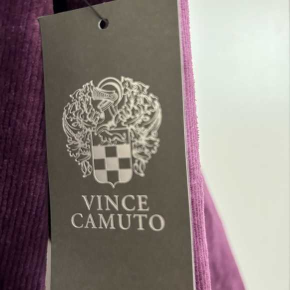 NWT • Vince Camuto Corduroy Top • Size Large - Picture 2 of 4